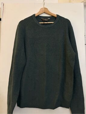 Primark Men's Crewneck Sweater in Olive